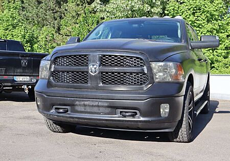 Dodge RAM 1500 Crew Cab SLT Classic Leder SHD LPG