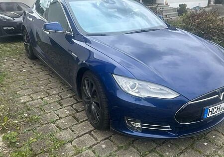 Tesla Model S 70D Allradantrieb