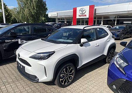 Toyota Yaris Cross Hybrid 130 AT Teamplayer + Winter-Paket