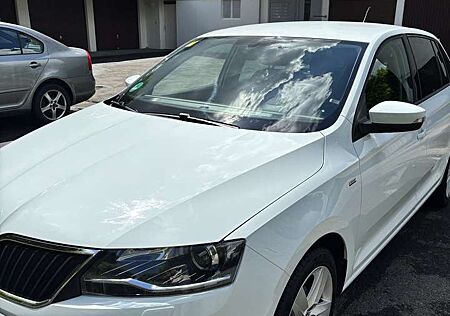 Skoda Rapid /Spaceback Sondermodell Drive - Klimaauto./ Alufelgen