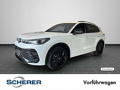 Volkswagen Tiguan R-Line 2.0 TDI 4MOTION DSG BLACKSTYL PANO