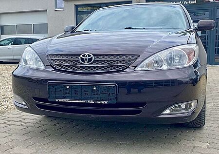 Toyota Camry V6