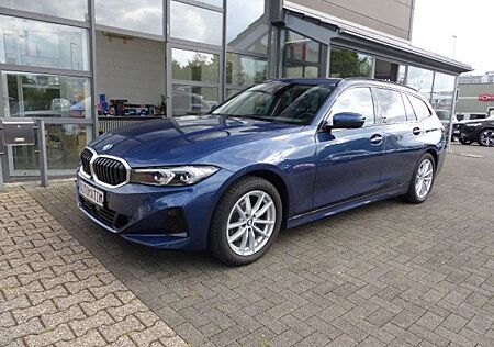 BMW 318 d Touring Aut.*LEDER*STHZG*AHK*SHZ*WIDESCREEN