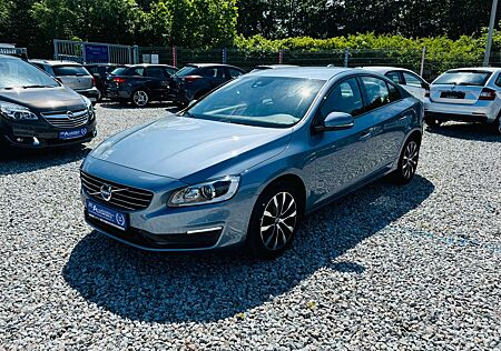 Volvo S60 Linje Svart 2.0 NAVI PDC LEDER SHZG KLIMAAUT