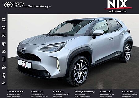 Toyota Yaris Cross 1.5 Hybrid Team D + Winter + Safety
