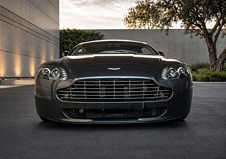 Aston Martin V8 Vantage Sportshift