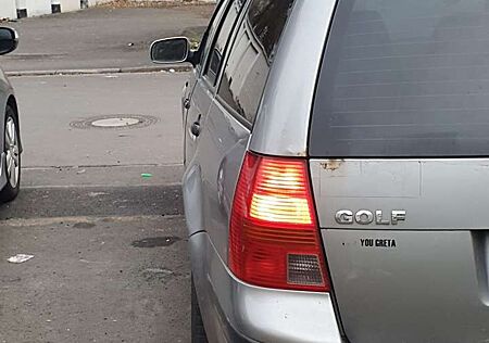 VW Golf Variant Volkswagen 1.9 TDI Special