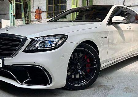 Mercedes-Benz S 63 AMG Mercedes Benz S63 AMG 4MATIC + L /Sitzb./Pano