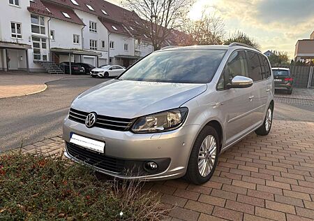 VW Touran Volkswagen Diesel 2.0 TDI DPF BM Cup 8-fach Reifen