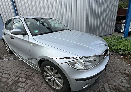 BMW 116 iKLIMAAUt.HU 26 Scheckh/Re's ERST LESENFP