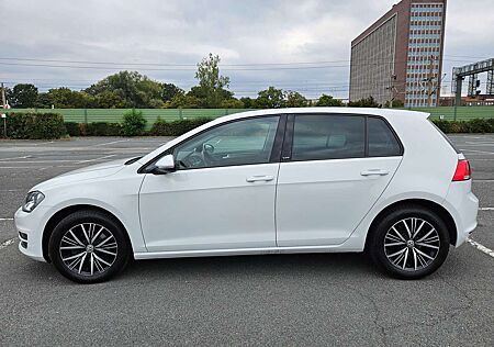 VW Golf Volkswagen 1.0 TSI (BlueMotion Technology) Comfortline