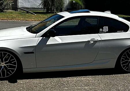BMW 335 is LCI E92