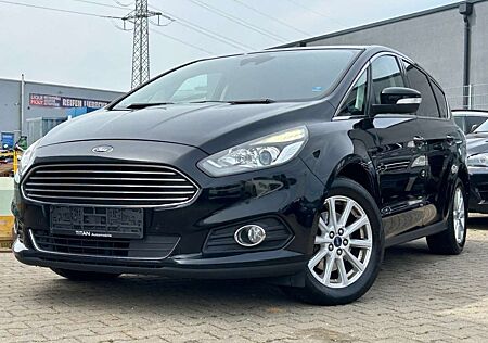 Ford S-Max Titanium