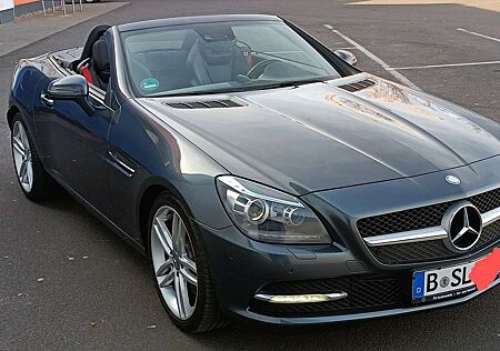 Mercedes-Benz SLK 200