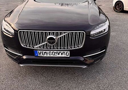 Volvo XC 90 XC90 XC90 D5 AWD Geart. Inscrip., 7-Sitzer, AHK, Pano.,