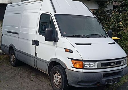 IVECO Daily 35 S 12 V
