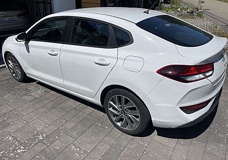 Hyundai i30 1.0 T-GDI Trend