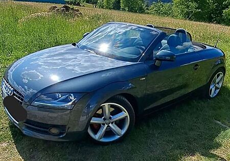 Audi TT Roadster 2.0 TFSI