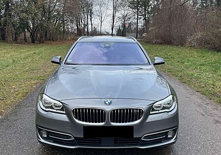 BMW 530d 530 xDrive Touring Aut. Luxury Line