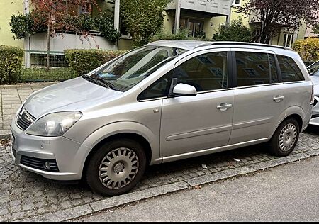 Opel Zafira 2.2 Automatik Edition Plus