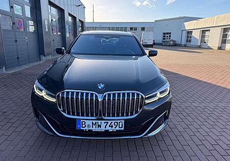 BMW 740 d xDrive *STHZ*GD*Soft-C*Laser*Luft