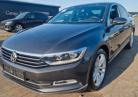 VW Passat Volkswagen Limo Highline Digital Kamera Navi LED ACC