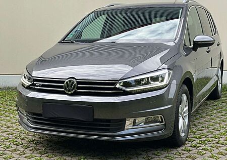 VW Touran Volkswagen Highline | ACC | LED | Kamera | AHK |