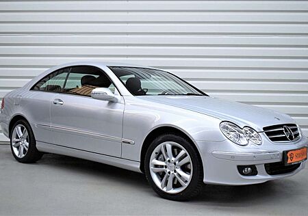 Mercedes-Benz CLK 350 CLK350 Avantgarde+Automatik+BiXenon+Nur 21.100KM