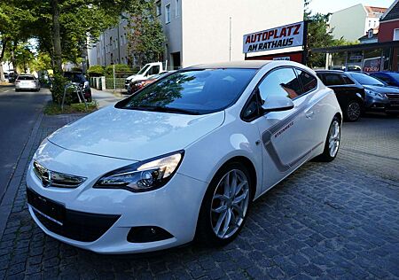 Opel Astra J GTC