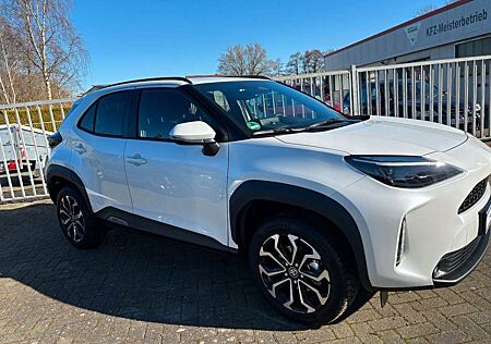 Toyota Yaris Cross Hybrid FWD Team Deutschland