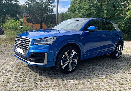 Audi Q2 quattro sport 190 PS / Vollausstatung