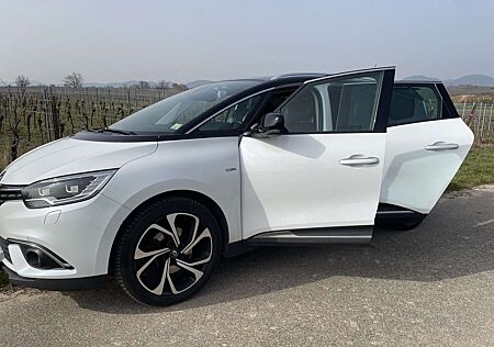 Renault Grand Scenic ENERGY TCe 140 BOSE EDITION