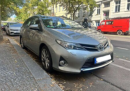 Toyota Auris 1.8 VVT-i Hybrid Automatik Touring Sports Li
