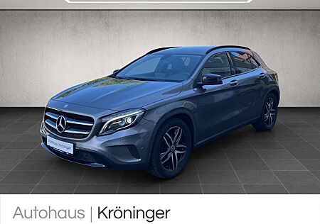 Mercedes-Benz GLA 200 1.6 Benzin Navi Ambiente Leder