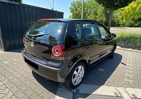 VW Polo Volkswagen (C)