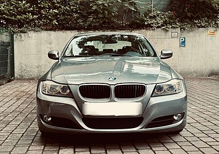 BMW 318i 318 Touring Aut.