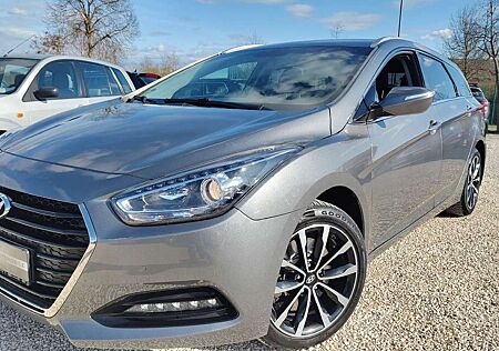 Hyundai i40 cw Navi* Tempomat* Kamera* EURO6*