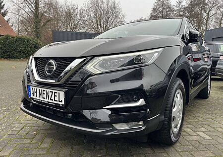 Nissan Qashqai 1.3 DIG-T DCT N-Connecta, LED, Navi, Winterp.