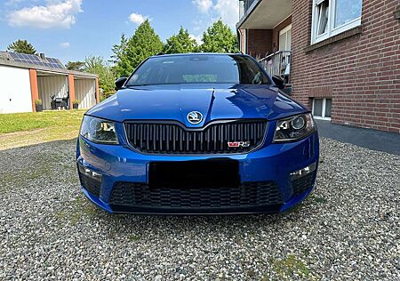 Skoda Octavia III Combi RS*DSG*Navi*Soundsystem*Geplegt