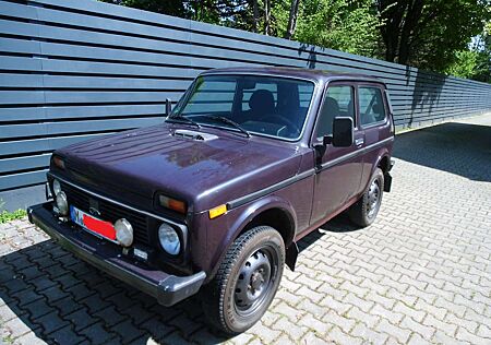 Lada Niva (Gas) 1.7i LPG (Benzin und LPG)