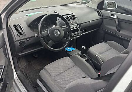 VW Polo Volkswagen Highline