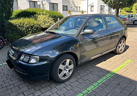 Audi A3 1.6 Ambiente