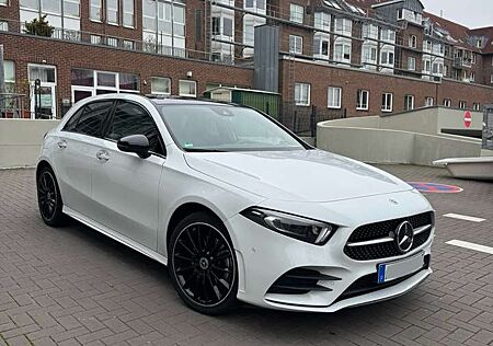 Mercedes-Benz A 250 AMG PANO MULTIBEAM KEYLESS 19-ZOLL