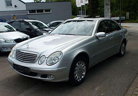 Mercedes-Benz E 200 E200 Lim. Kompressor Elegance SDach Nav Tüv
