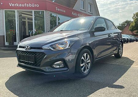 Hyundai i20 1.2 Advantage SHZ LHZ DAB CarPlay Kamera