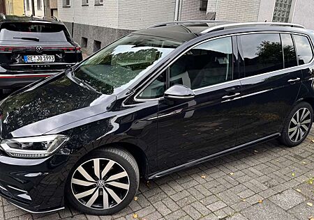 VW Touran Volkswagen Highline R-Line 2.0 TDI DSG 190PS Pano.Rück.KAM
