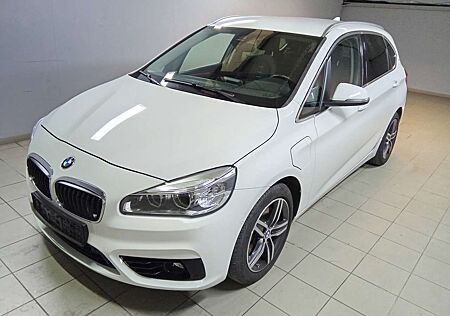 BMW 225 xe Sport Line