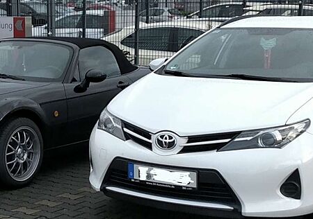 Toyota Auris 1.33 Dual-VVT-i Touring Sports