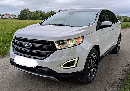 Ford Edge 2018 Titanium V6 3.5L AWD Vollaustattung