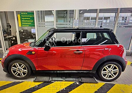 Mini Cooper /1.Besitz/Einprkhilfe/Klima